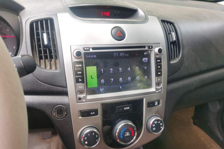 Used Kia Forte 2014 1.6L MT GL Audio And AC Panel