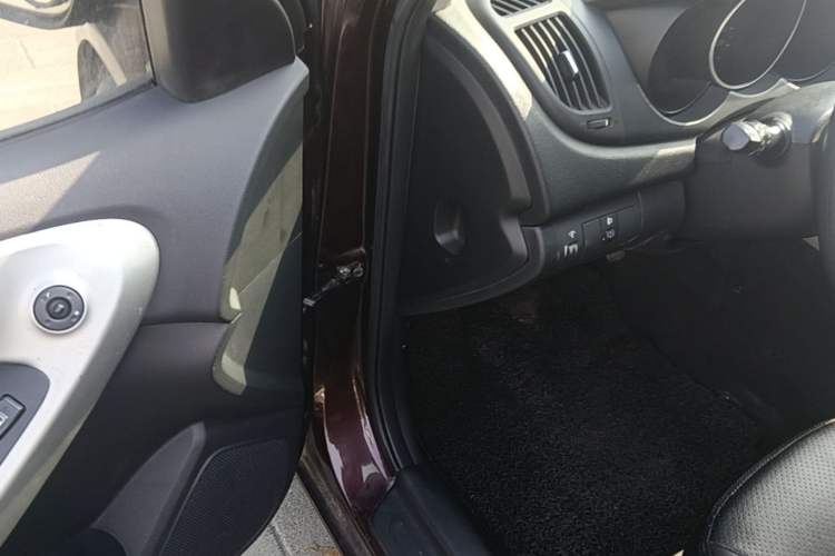 Used Kia Forte 2014 1.6L MT GL Driver Seat