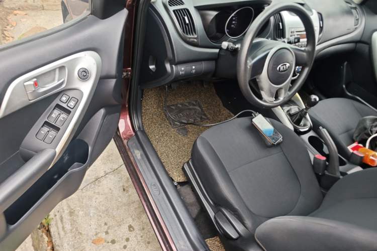 Used Kia Forte 2014 1.6L MT GL Driver Seat