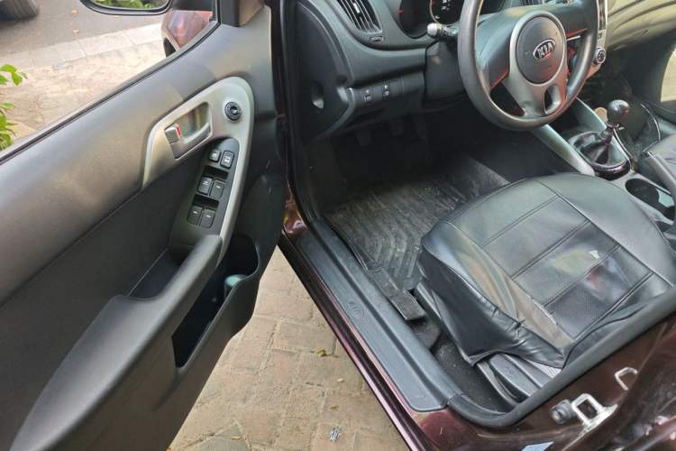 Used Kia Forte 2014 1.6L MT GL Driver Seat