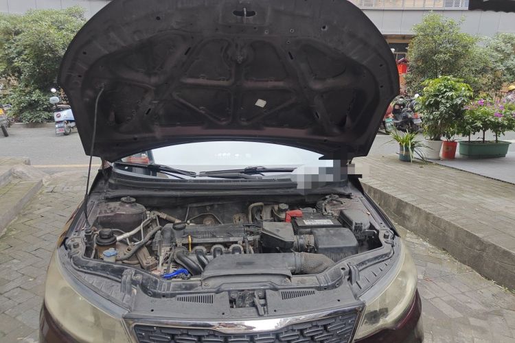 Used Kia Forte 2014 1.6L MT GL Engine Bay