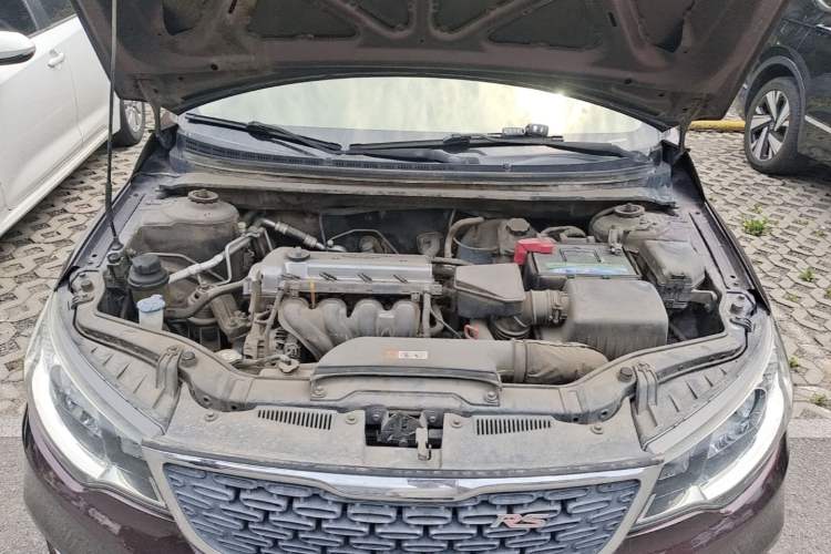 Used Kia Forte 2014 1.6L AT GL Engine Bay