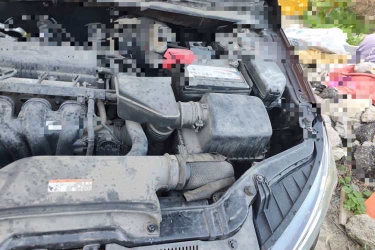 Used Kia Forte 2014 1.6L MT GL Engine Bay Left