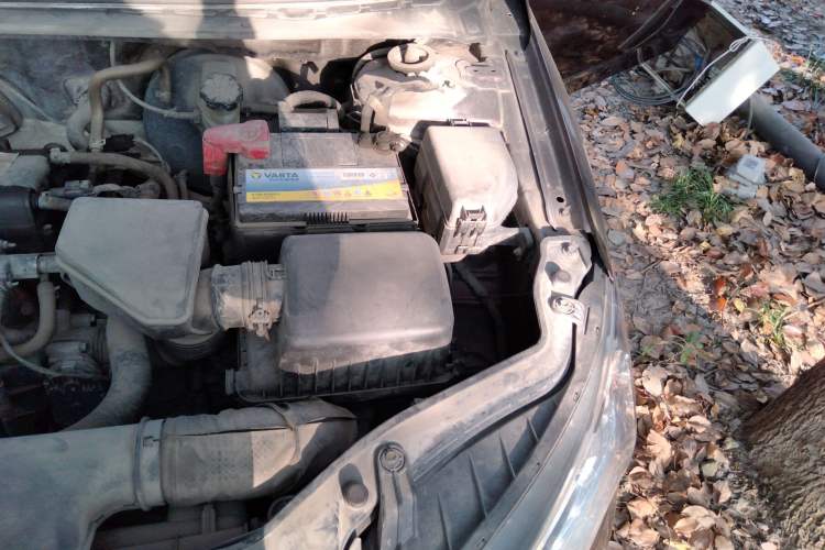 Used Kia Forte 2014 1.6L MT GLS Engine Bay Left