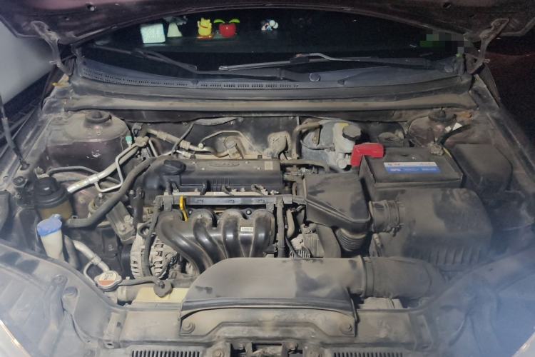 Used Kia Forte 2014 1.6L MT GL Engine Bay
