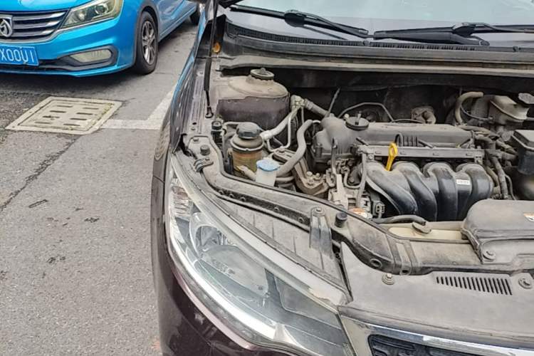 Used Kia Forte 2014 1.6L MT GLS Engine Bay Right
