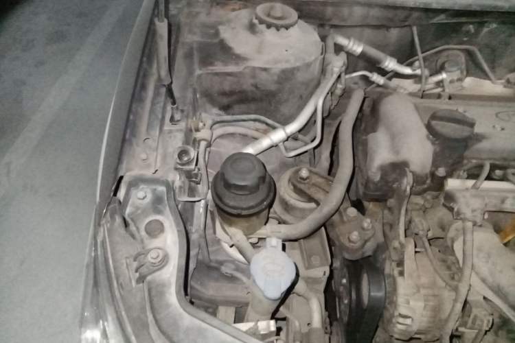 Used Kia Forte 2014 1.6L MT GL Engine Bay Right