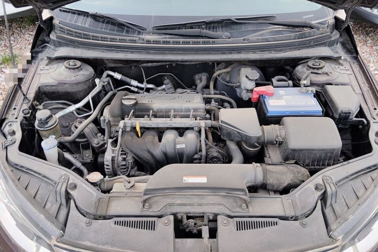 Used Kia Forte 2014 1.6L MT GL Engine Bay