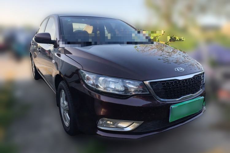 Used Kia Forte 2014 1.6L MT GL Front Right 45 Deg