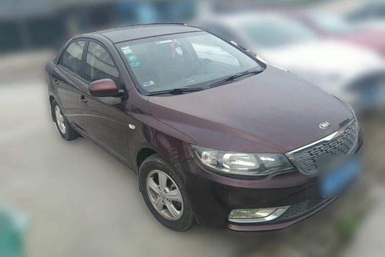 Used Kia Forte 2014 1.6L MT GL Front Right 45 Deg