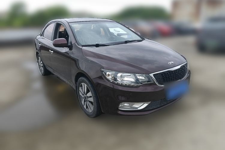 Used Kia Forte 2014 1.6L MT GLS Front Right 45 Deg