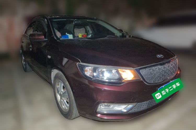 Used Kia Forte 2014 1.6L MT GL Front Right 45 Deg