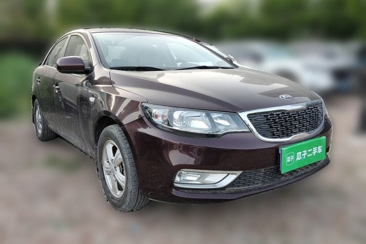 Used Kia Forte 2014 1.6L MT GL Front Right 45 Deg