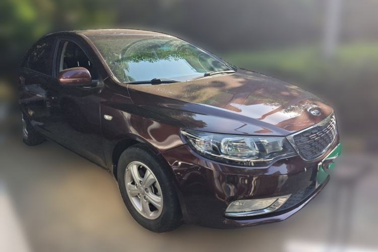 Used Kia Forte 2014 1.6L MT GL Front Right 45 Deg