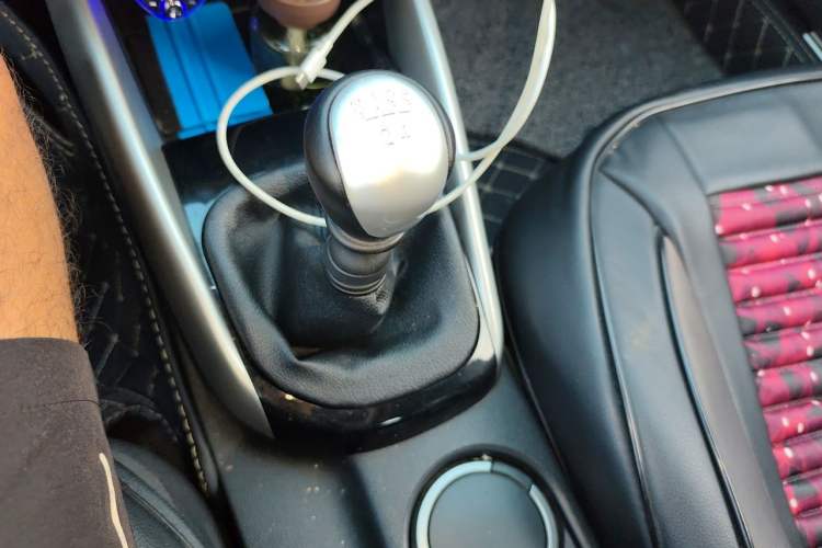 Used Kia Forte 2014 1.6L MT GL Gear Lever
