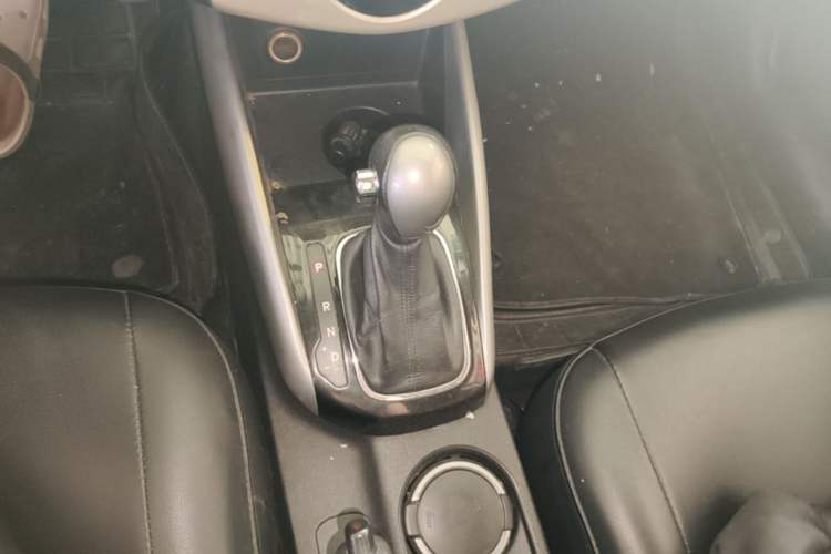 Used Kia Forte 2014 1.6L AT GL Gear Lever