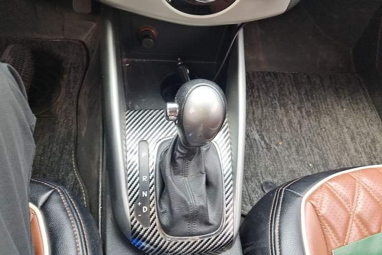 Used Kia Forte 2014 1.6L AT GL Gear Lever