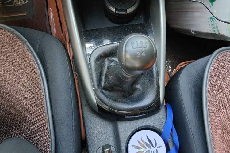 Used Kia Forte 2014 1.6L MT GL Gear Lever