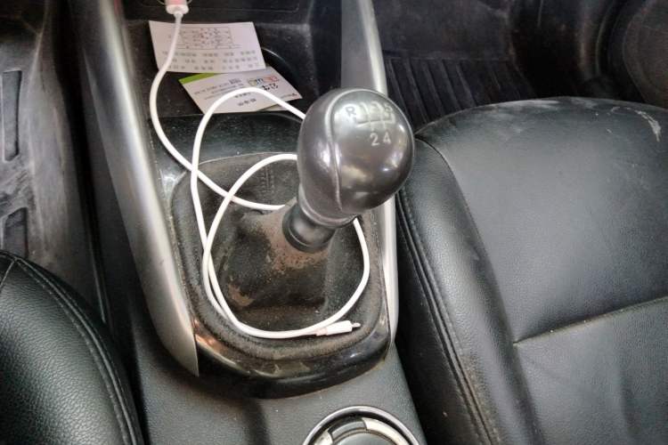 Used Kia Forte 2014 1.6L MT GLS Gear Lever