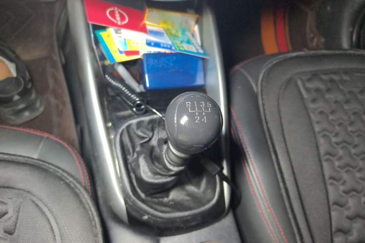 Used Kia Forte 2014 1.6L MT GL Gear Lever