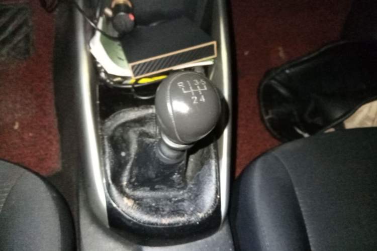 Used Kia Forte 2014 1.6L MT GL Gear Lever