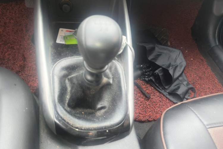 Used Kia Forte 2014 1.6L MT GL Gear Lever