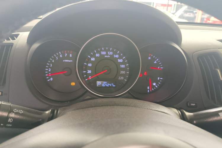 Used Kia Forte 2014 1.6L AT GL Instrument Cluster