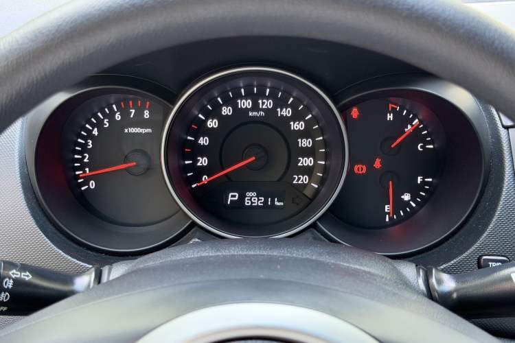 Used Kia Forte 2014 1.6L AT GL Instrument Cluster