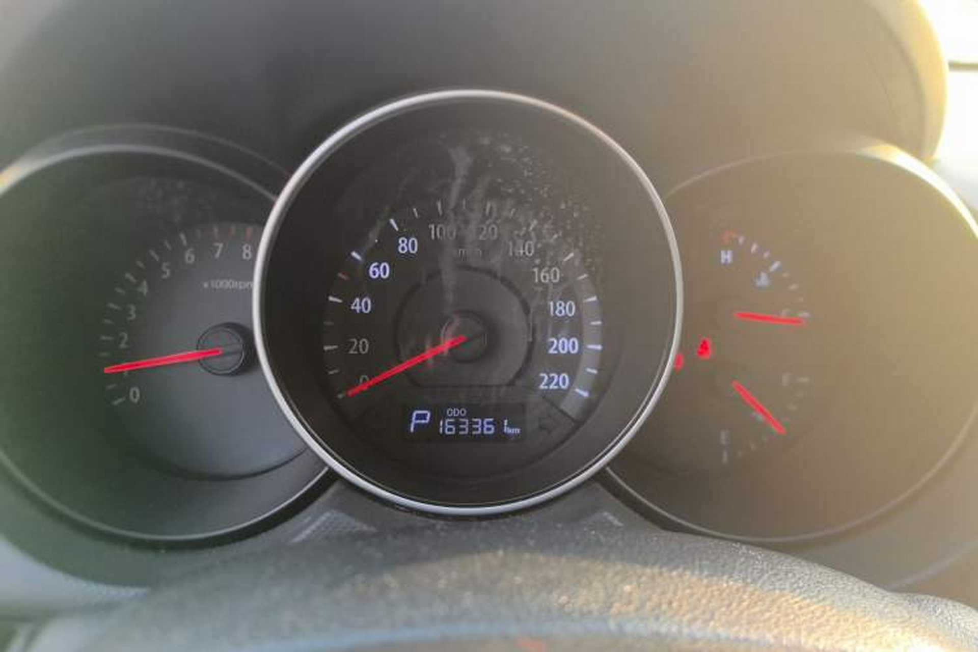 Used Kia Forte 2014 1.6L AT GL Instrument Cluster