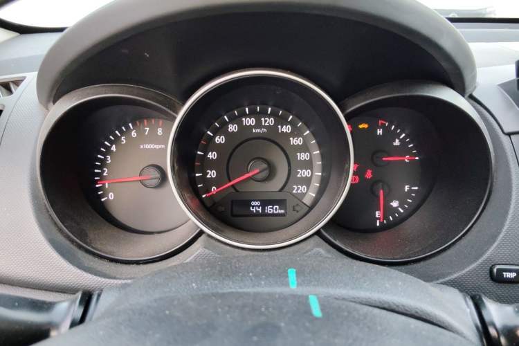 Used Kia Forte 2014 1.6L MT GL Instrument Cluster