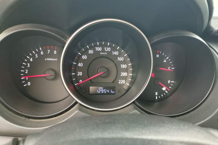 Used Kia Forte 2014 1.6L MT GL Instrument Cluster