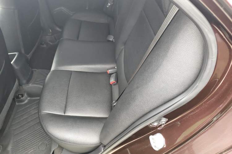 Used Kia Forte 2014 1.6L AT GL Interior 1