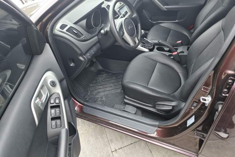 Used Kia Forte 2014 1.6L AT GL Interior 2