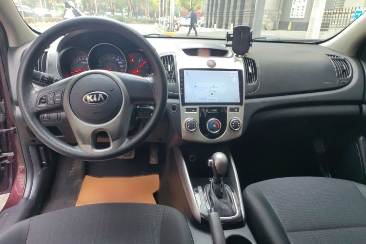 Used Kia Forte 2014 1.6L AT GL Interior 3