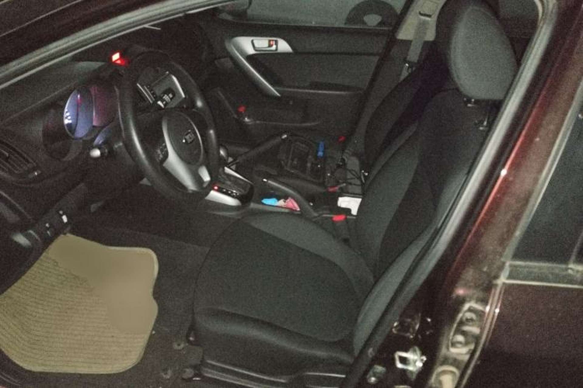 Used Kia Forte 2014 1.6L AT GL Left Front Seat