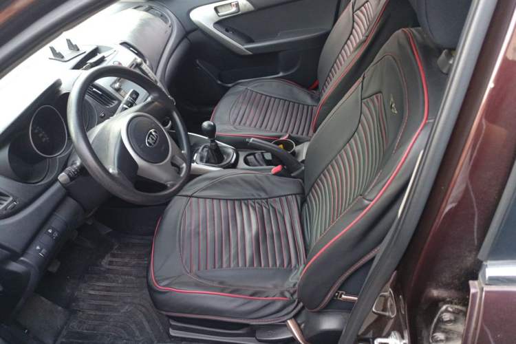 Used Kia Forte 2014 1.6L MT GL Left Front Seat