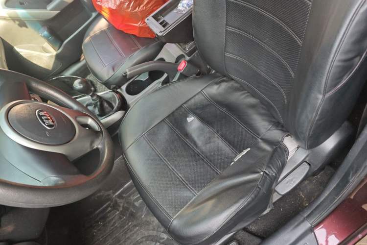 Used Kia Forte 2014 1.6L MT GL Left Front Seat