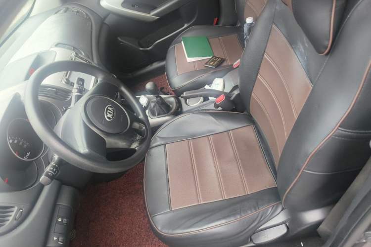 Used Kia Forte 2014 1.6L MT GL Left Front Seat