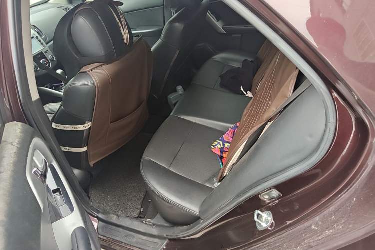 Used Kia Forte 2014 1.6L AT GLS Left Rear Seat