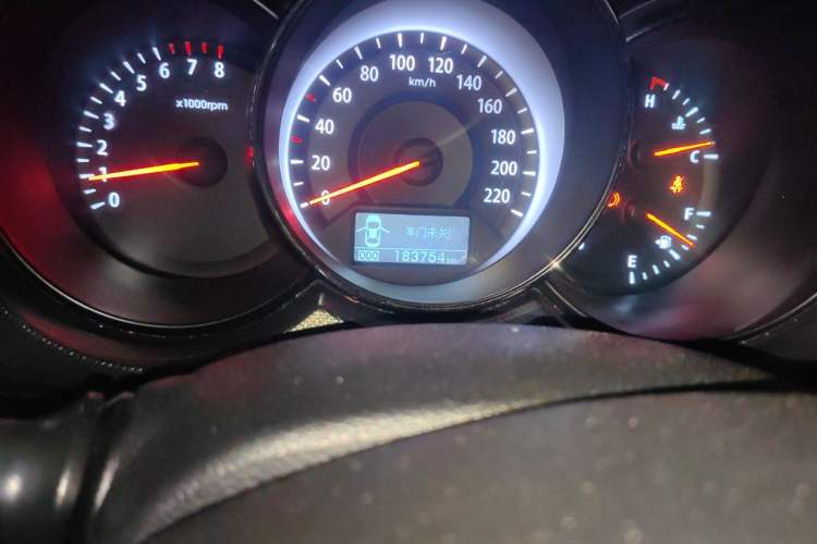 Used Kia Forte 2014 1.6L AT Premium Model Odometer Close Up