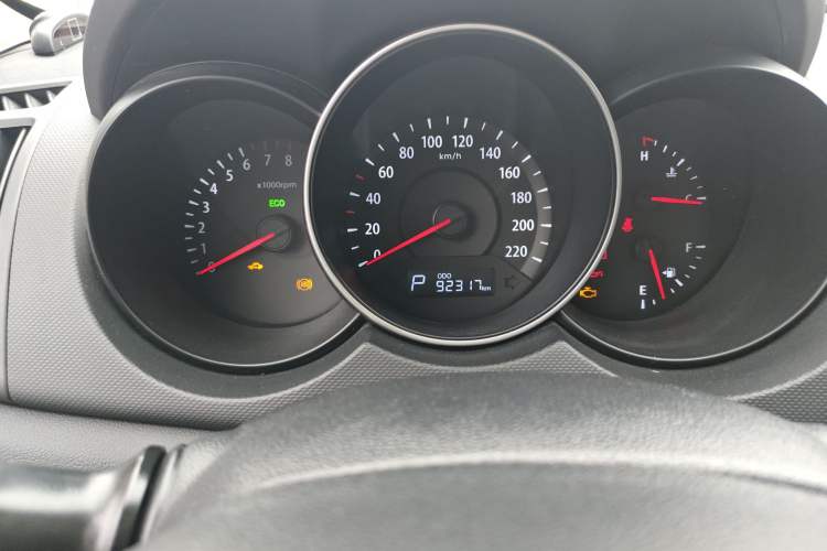 Used Kia Forte 2014 1.6L AT GL Odometer Close Up