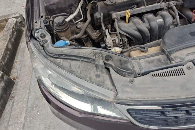 Used Kia Forte 2014 1.6L AT GLS Right Front Headlight