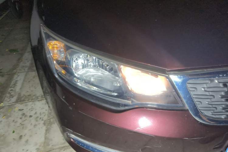 Used Kia Forte 2014 1.6L MT GL Right Front Headlight