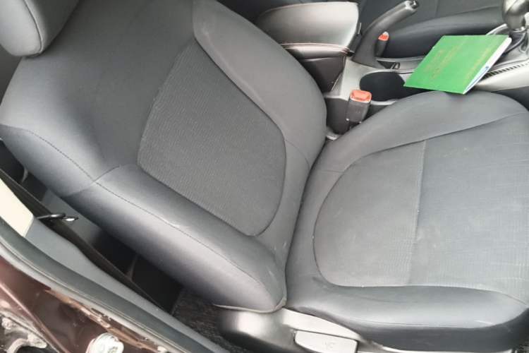Used Kia Forte 2014 1.6L AT GL Right Front Seat