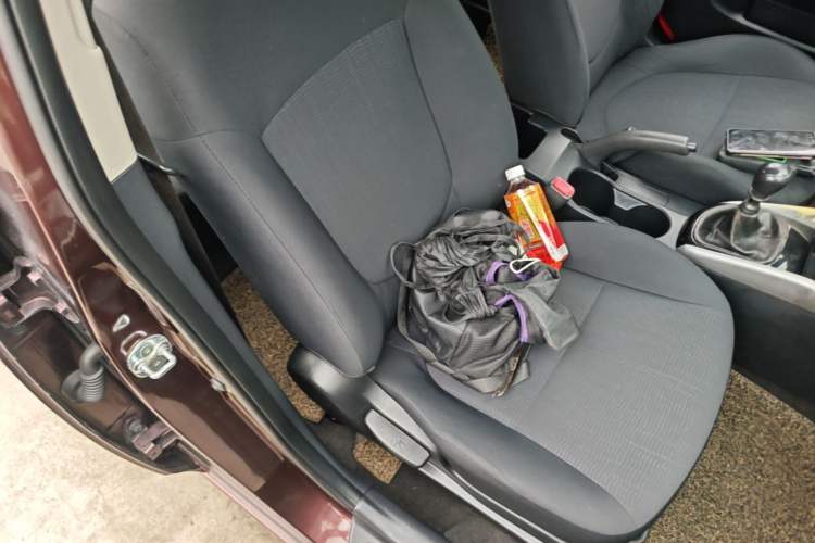 Used Kia Forte 2014 1.6L MT GL Right Front Seat