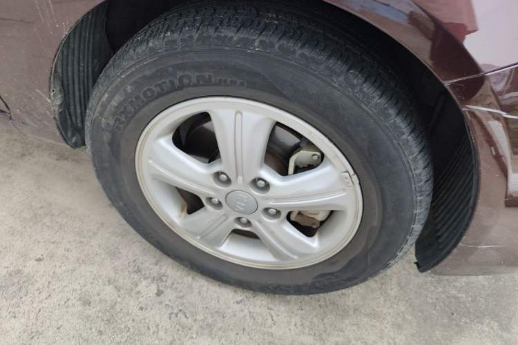 Used Kia Forte 2014 1.6L AT GL Right Front Wheel Hub