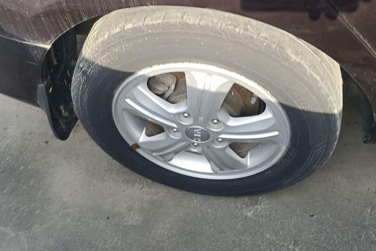 Used Kia Forte 2014 1.6L MT GL Right Rear Wheel Hub