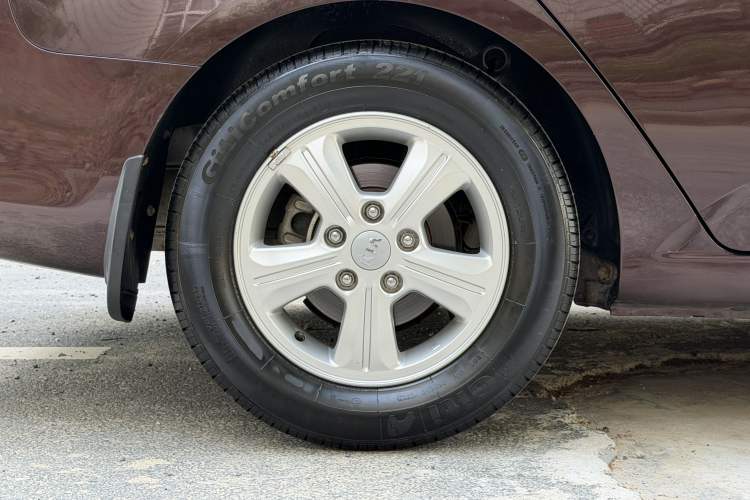 Used Kia Forte 2014 1.6L AT GL Right Rear Wheel Hub