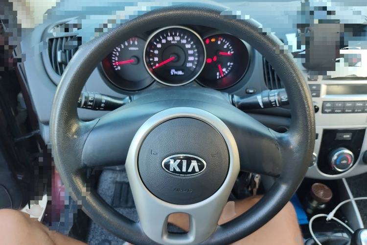 Used Kia Forte 2014 1.6L MT GL Steering Wheel