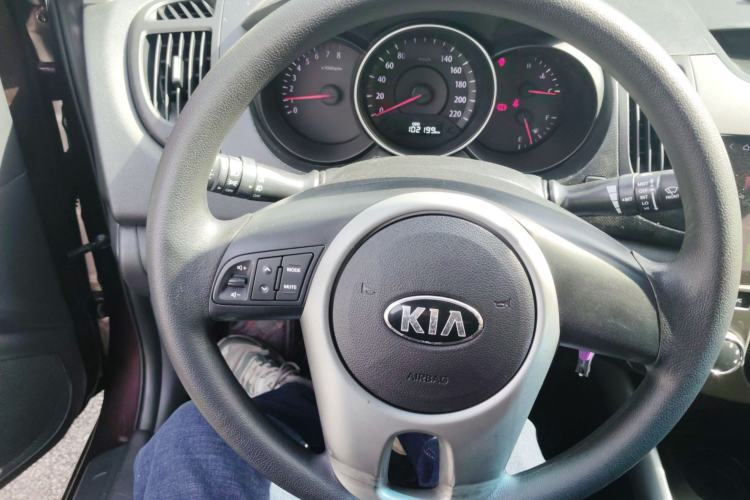 Used Kia Forte 2014 1.6L MT GL Steering Wheel